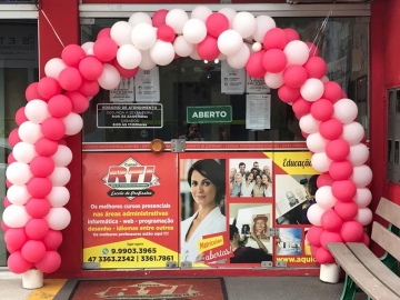 Portarias do governo de SC autorizam volta das aulas presenciais de autoescolas e de cursos livres